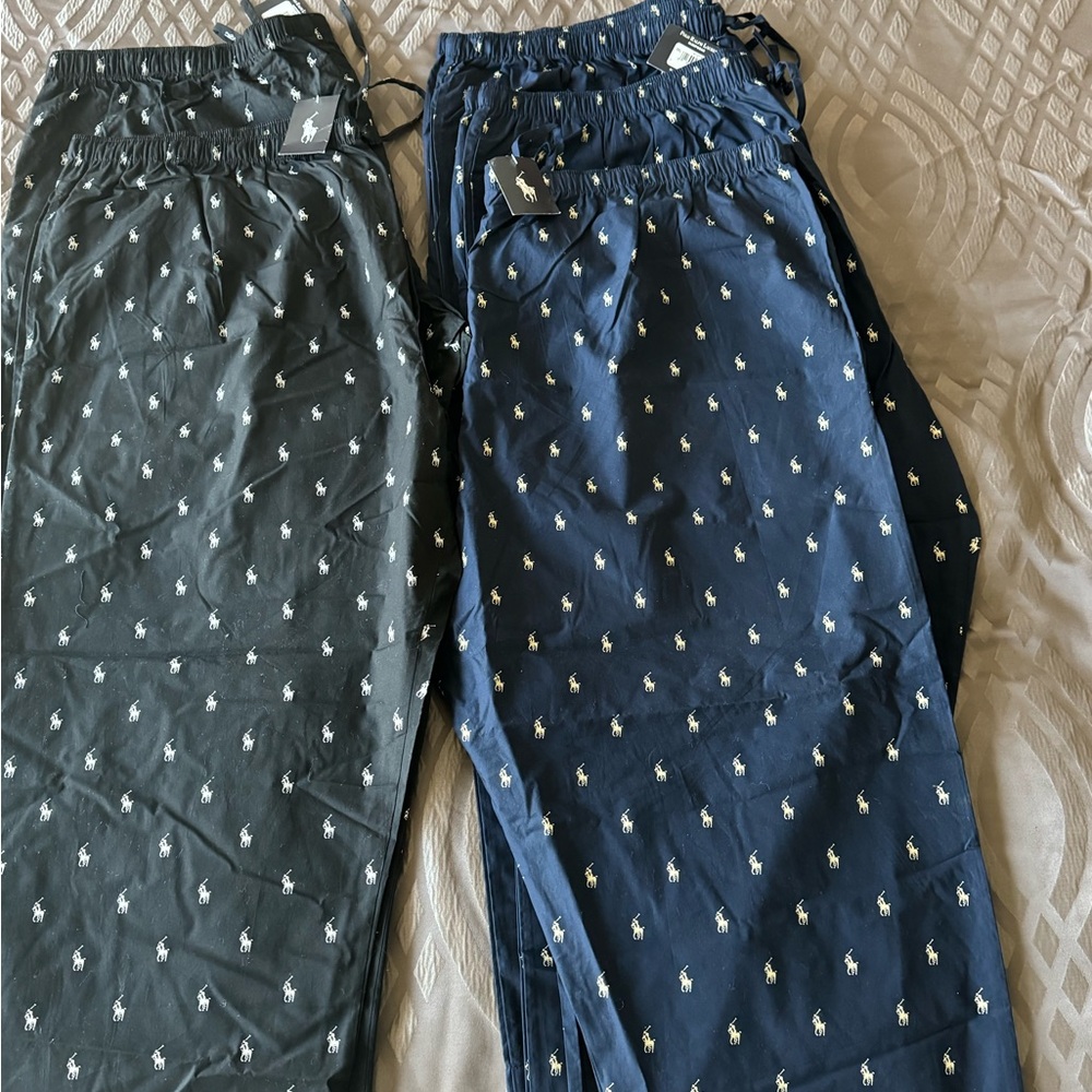 3 Navy and 2 black Ralph Lauren pajamas size 3XL